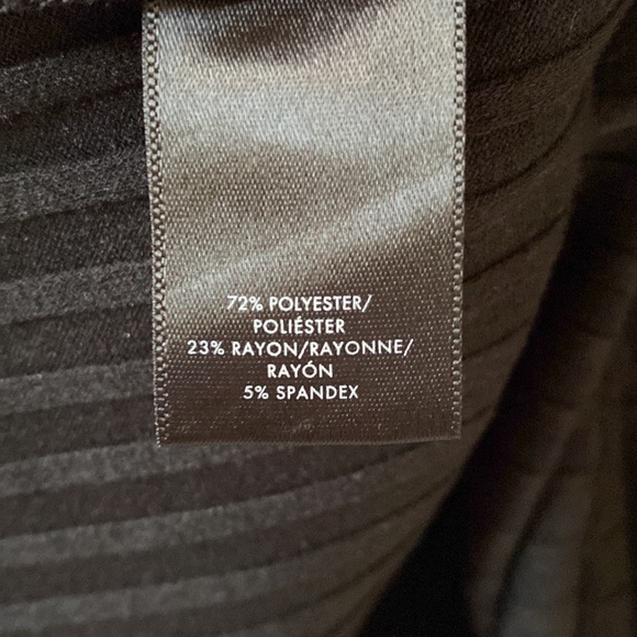 Ann Taylor- 3/4 Sleeve Black Ribbed Top (M) NWT - Picture 8 of 9